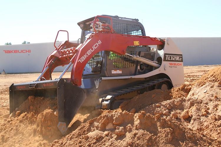  Takeuchi TL12R2